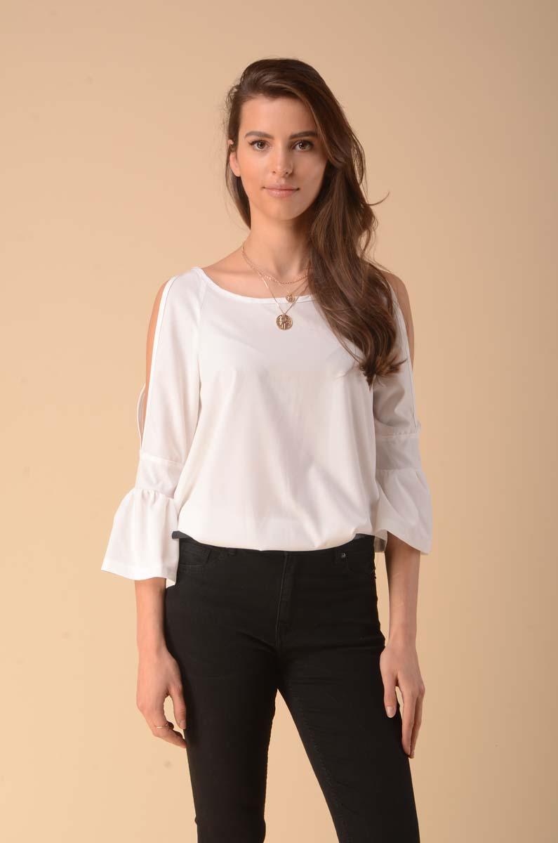Blouse with a slit on the sleeves - Ecru