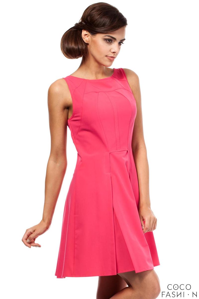 pink sleeveless gown