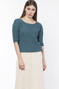 A sea sweater with a visible weave with a neckline at the front or back