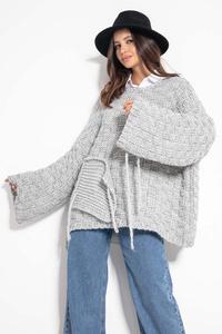 Oversize sweater with sewn-on pocket and fringes - gray