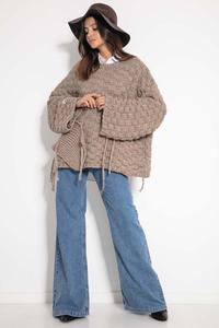 Oversize sweater with a sewn-on pocket and fringes - Mocca
