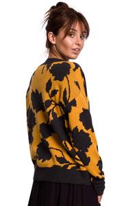 Floral V-neck Sweater - Model 3