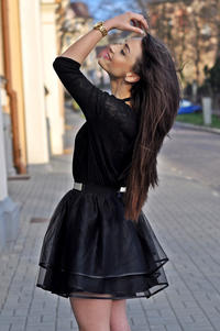 Black Frilled Elastic Waist Mini Skirt