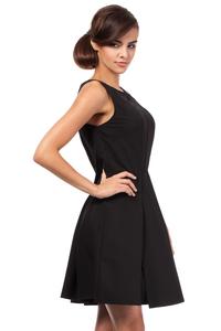 Black Sleeveless Pleated Round Neckline Dress
