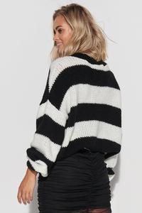 Loose sweater in wide, black and ecru stripes