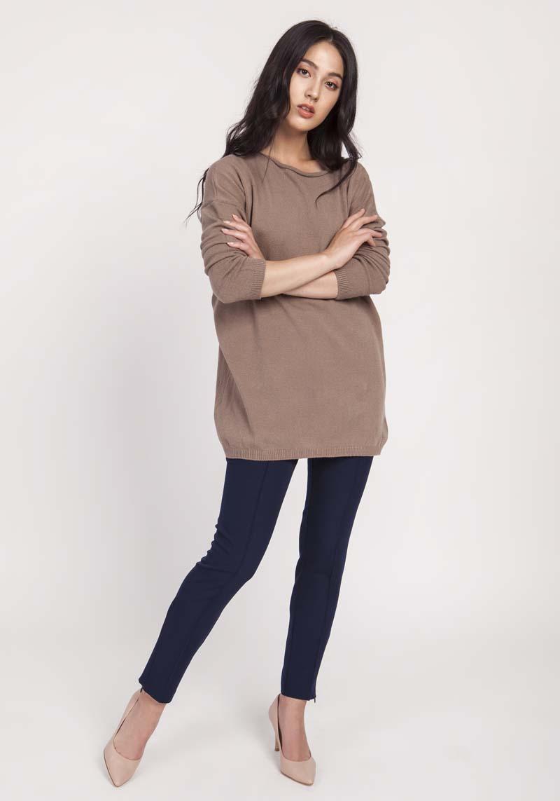Mocca Loose Knit Blouse with Boat Neckline
